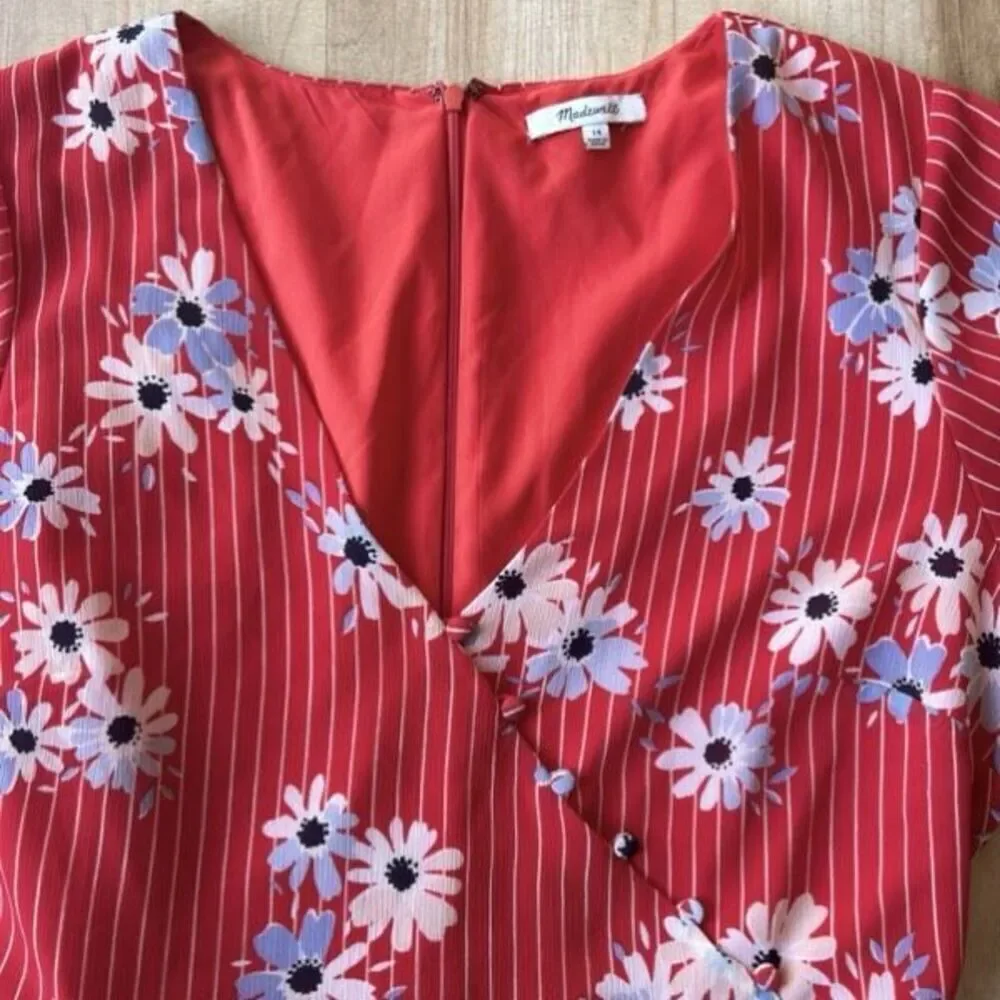 Madewell Button-Wrap Dress in Daisy Society